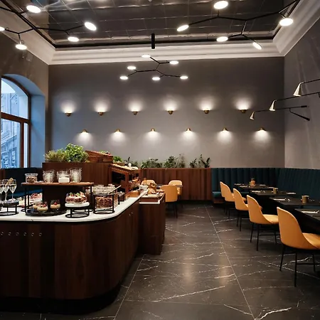 Palatinus Boutique Hotel 4*